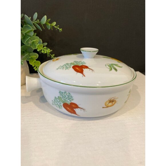Vintage Ceramic 7” Round "Vegetable Garden" Pattern Casserole Dish with Lid - Picture 2 of 11